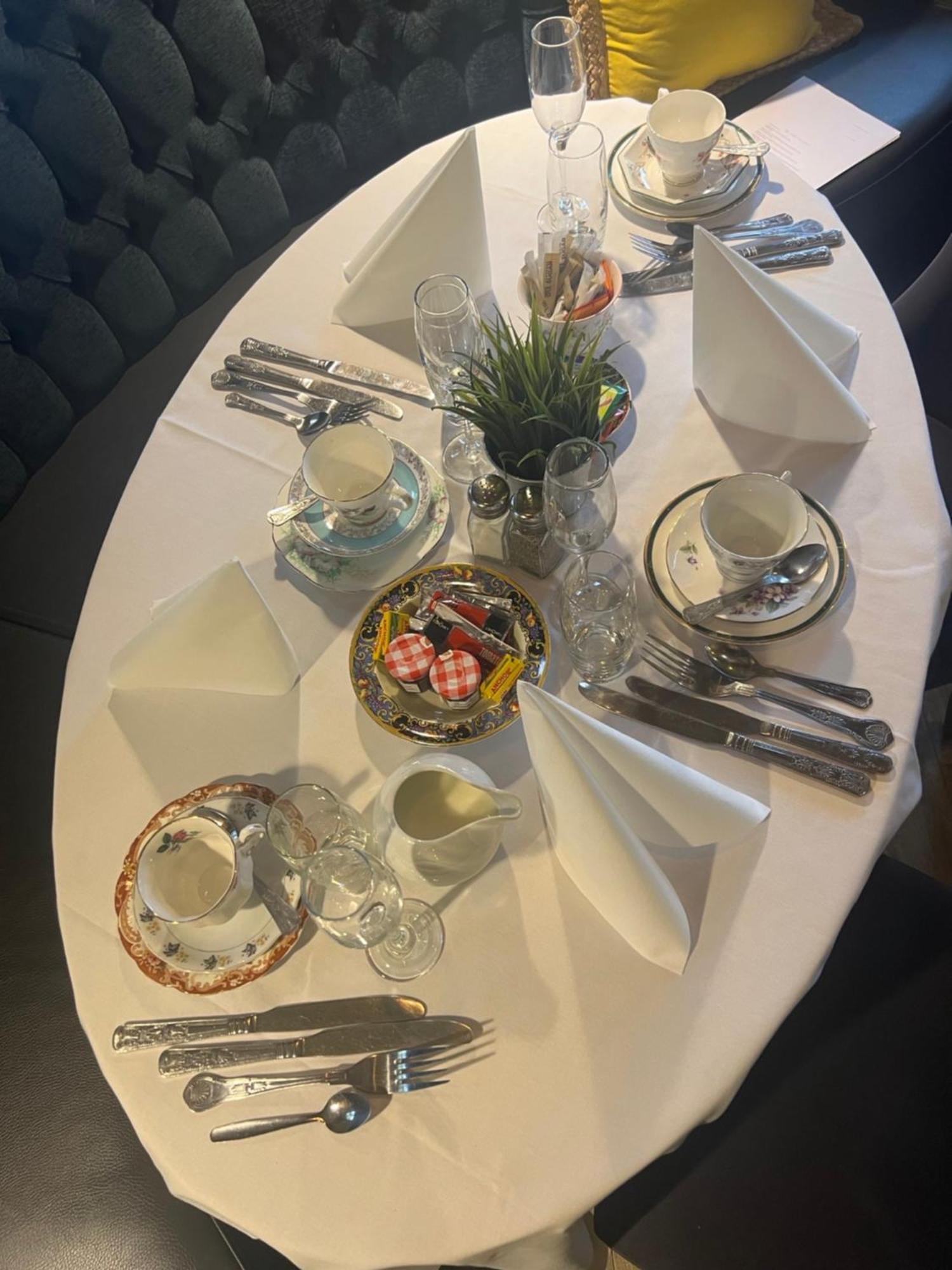 The Royal Arms Hotel Sutton Cheney Екстер'єр фото