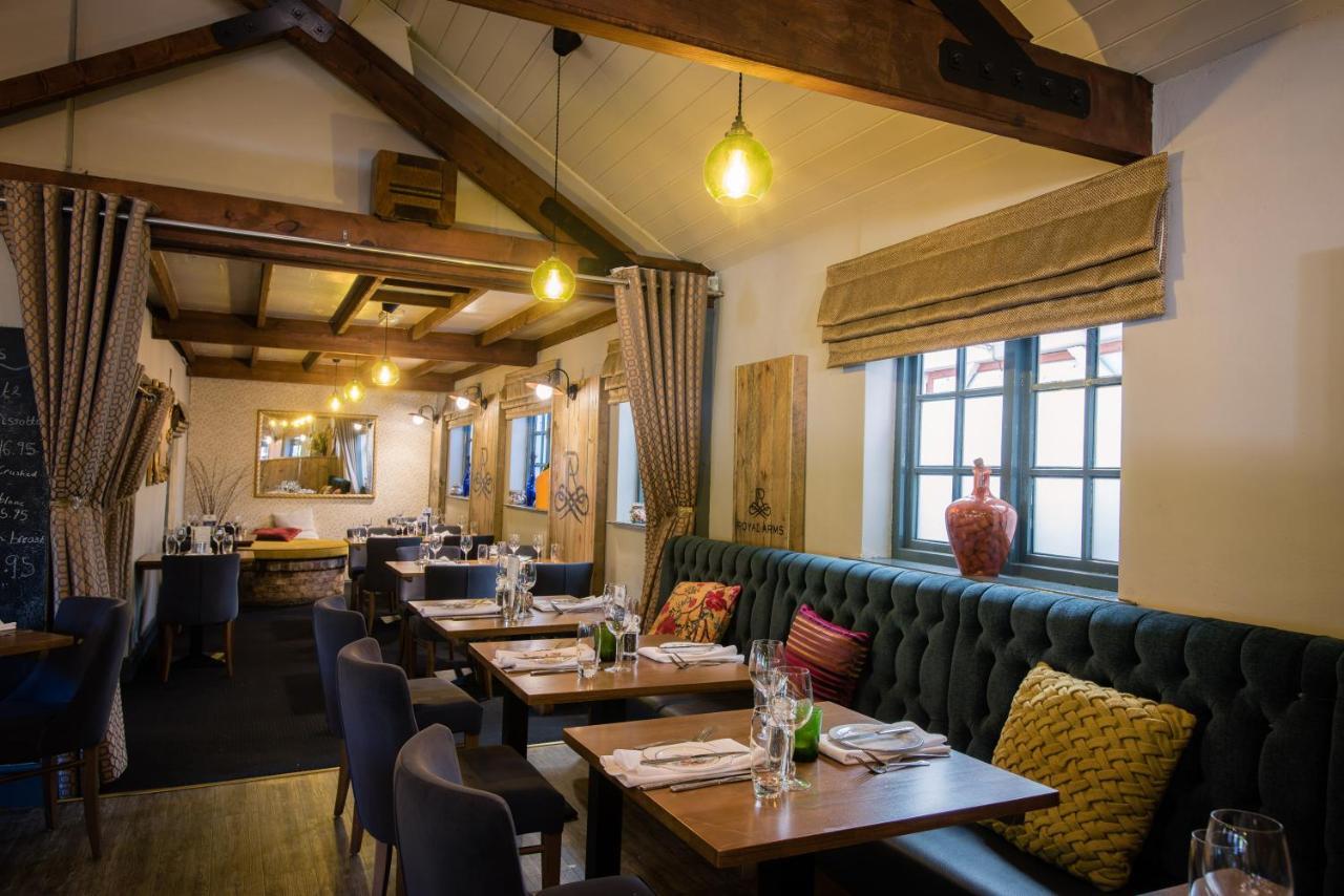 The Royal Arms Hotel Sutton Cheney Екстер'єр фото