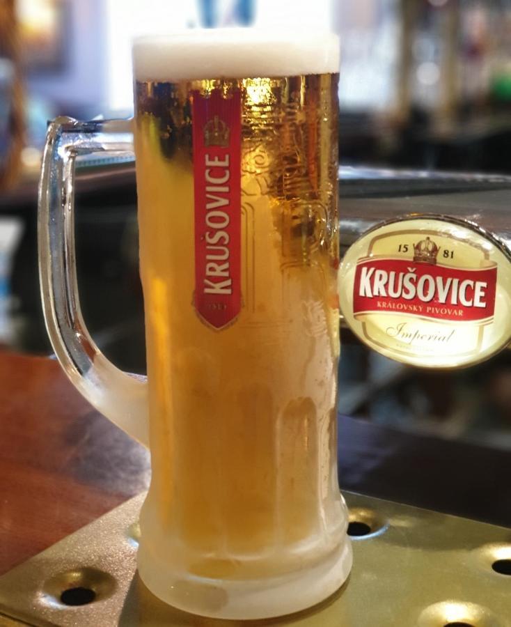 The Royal Arms Hotel Sutton Cheney Екстер'єр фото