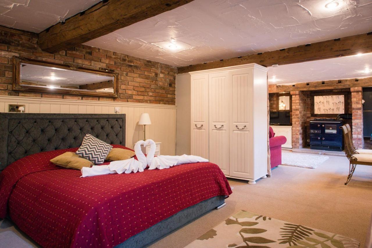 The Royal Arms Hotel Sutton Cheney Екстер'єр фото